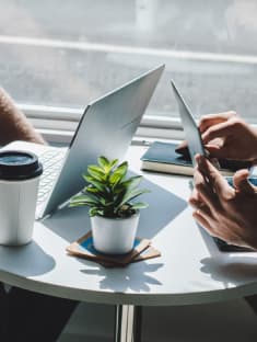 Contact HanrarX banner